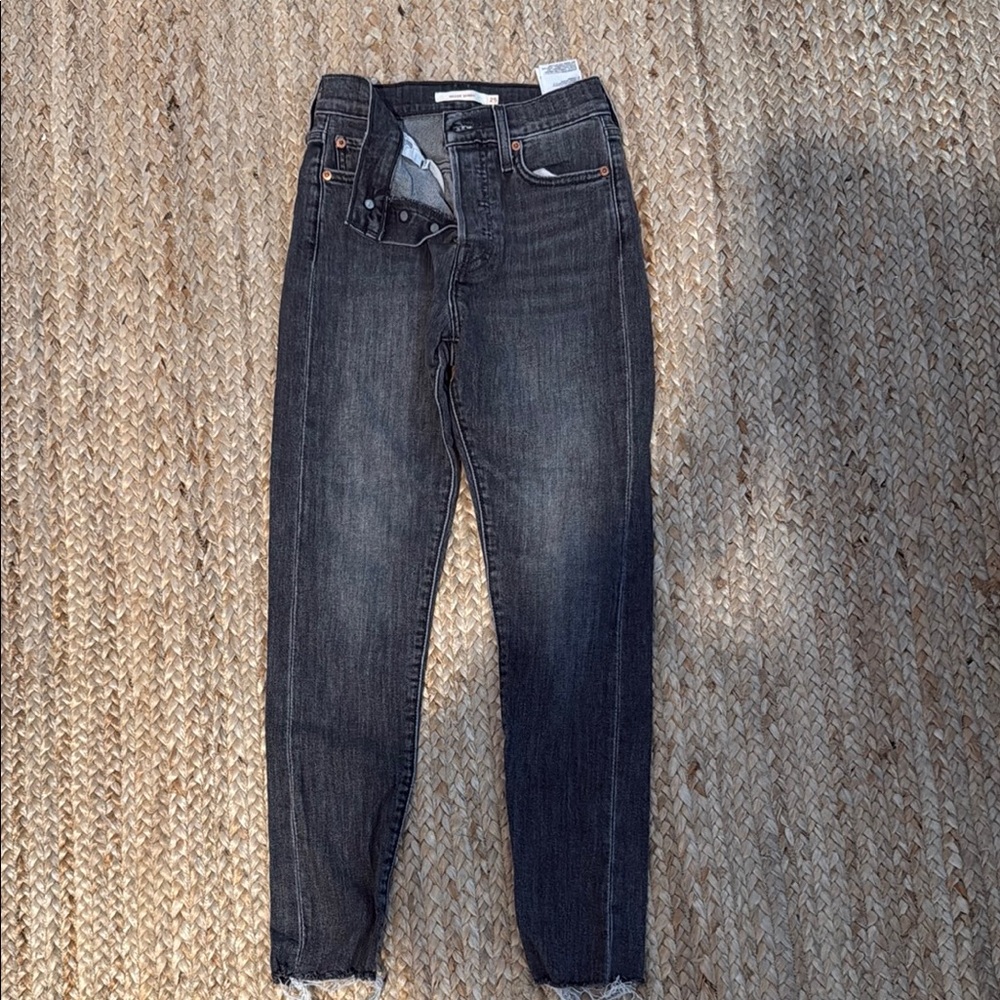 Women's Levi Black Jeans